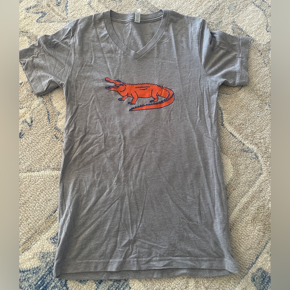 Stewart Simmons Heather Gray T-Shirt with Orange Gator